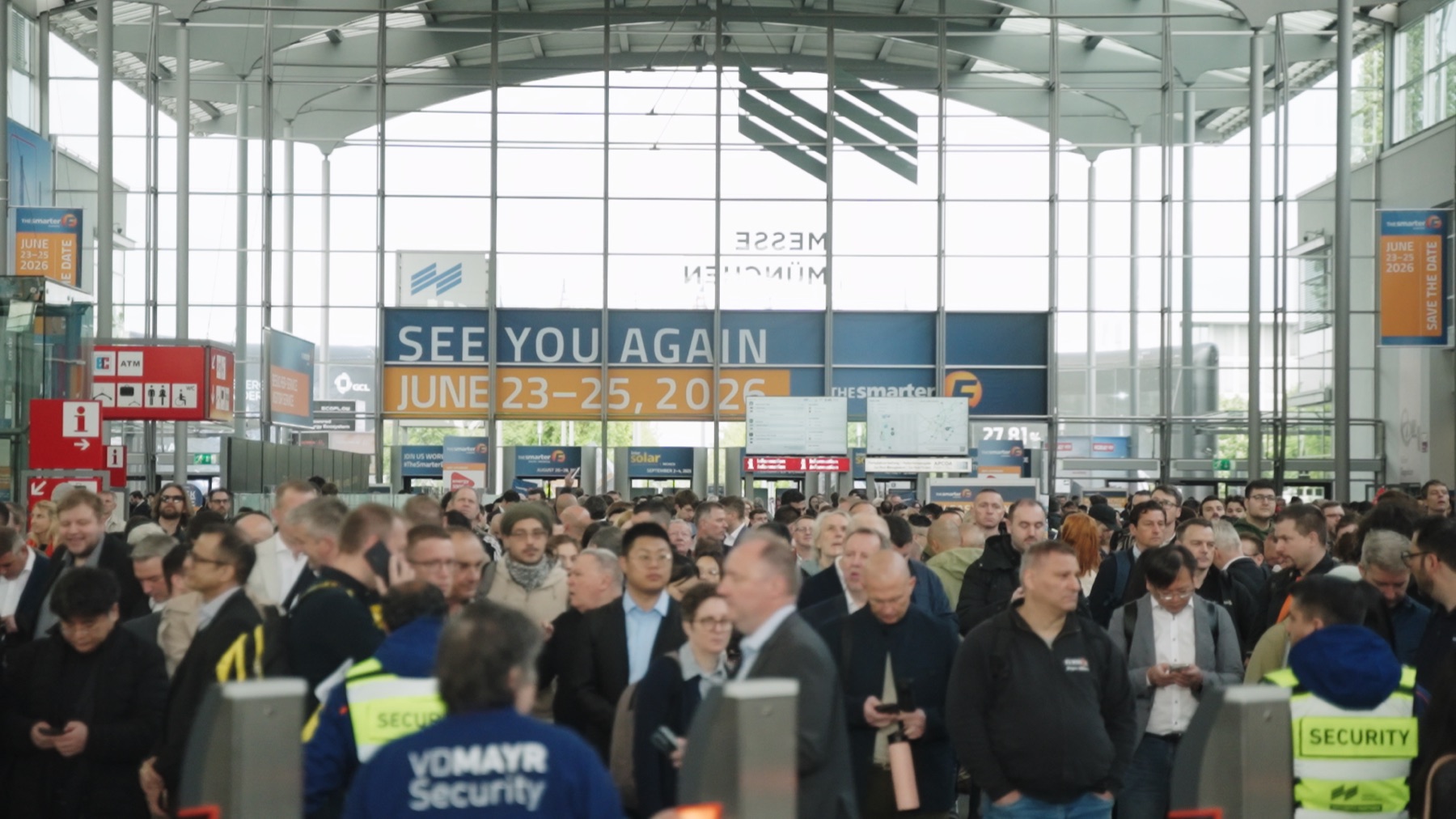 慕尼黑 Intersolar Europe 展会入口人流